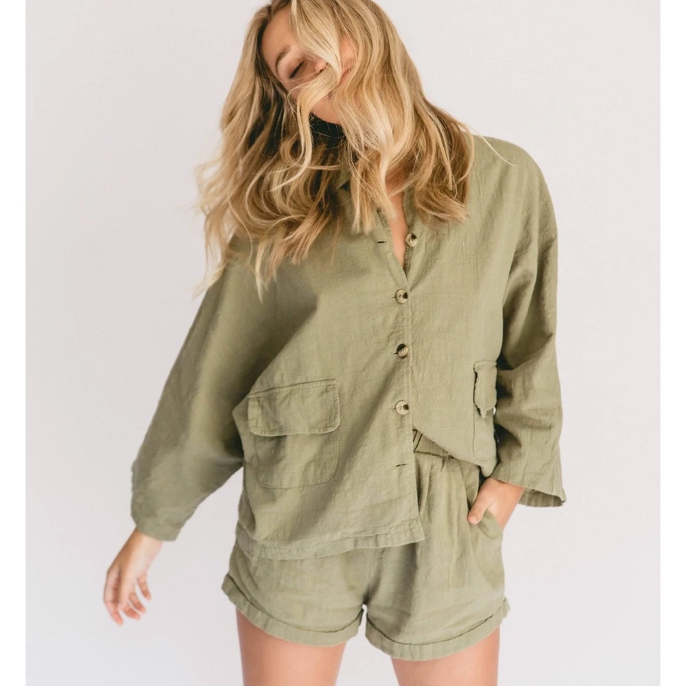 The Lullaby Club lounge set- small/medium Olive color